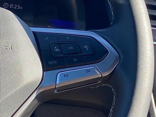 2024 Volkswagen Tiguan 2.0T SE 4MOTION