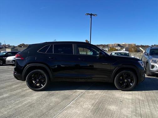 2026 Volkswagen Atlas Cross Sport 2.0T SEL