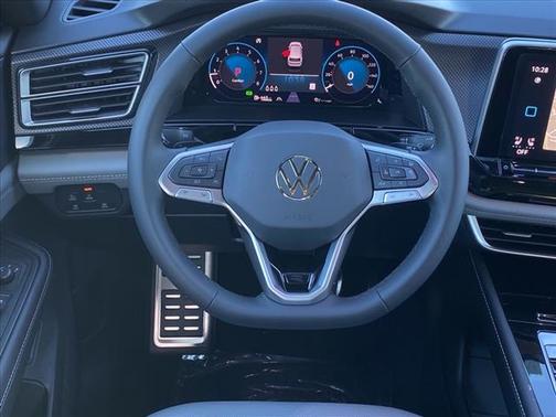 2026 Volkswagen Atlas Cross Sport 2.0T SEL