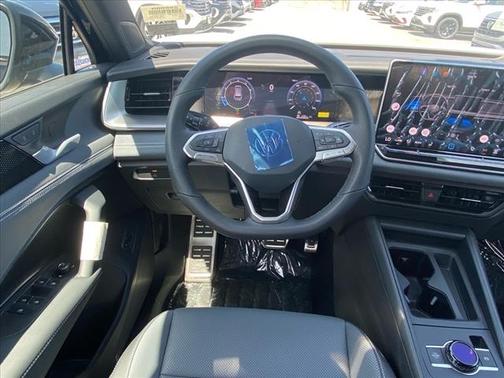 2025 Volkswagen Tiguan 2.0T SE R-Line Black 4MOTION