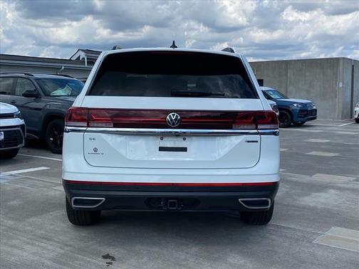 2025 Volkswagen Atlas 2.0T SE w/Technology 4MOTION