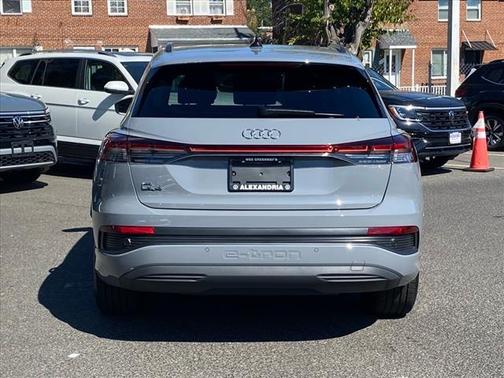 2025 Audi Q4 e-tron Premium 45 quattro