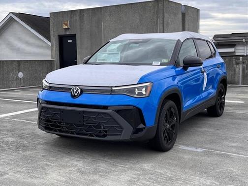 2025 Volkswagen Taos SE Black