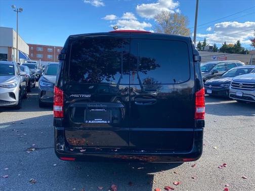 2018 Mercedes-Benz Metris Base