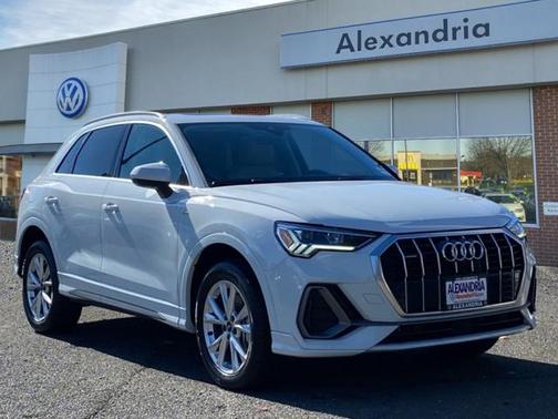 2022 Audi Q3 45 S line Premium Plus
