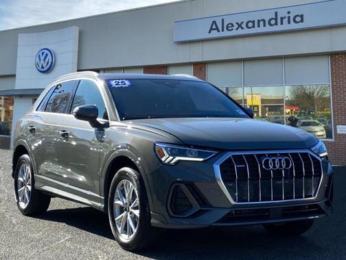 2025 Audi Q3 Premium 45 TFSI S line quattro Tiptronic