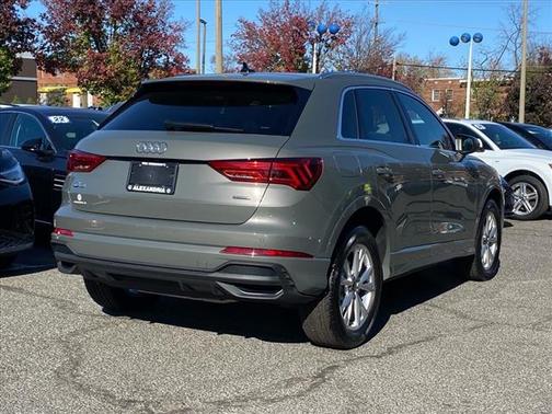 2025 Audi Q3 Premium 45 TFSI S line quattro Tiptronic