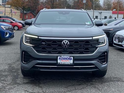 2024 Volkswagen Atlas Cross Sport 2.0T SEL Premium