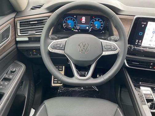 2026 Volkswagen Atlas 2.0T SEL Premium R-Line 4MOTION