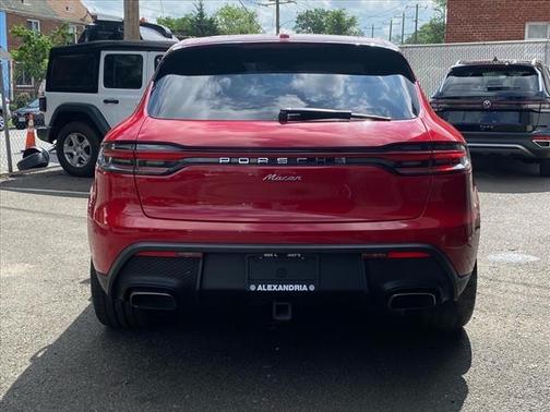 2022 Porsche Macan Base