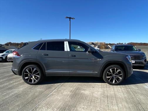 2026 Volkswagen Atlas Cross Sport 2.0T SEL Premium