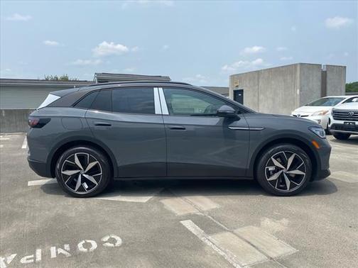 2025 Volkswagen ID.4 Pro