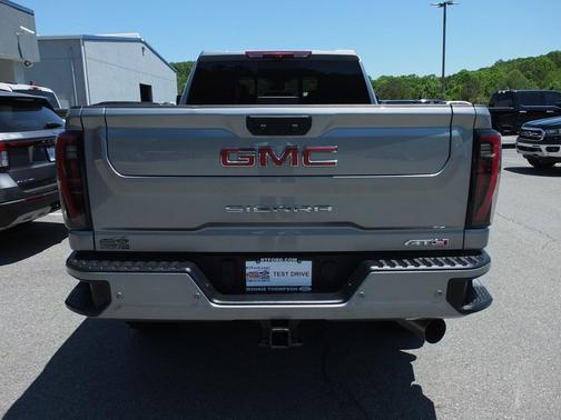 Sterling Metallic 2025 GMC Sierra 2500 AT4