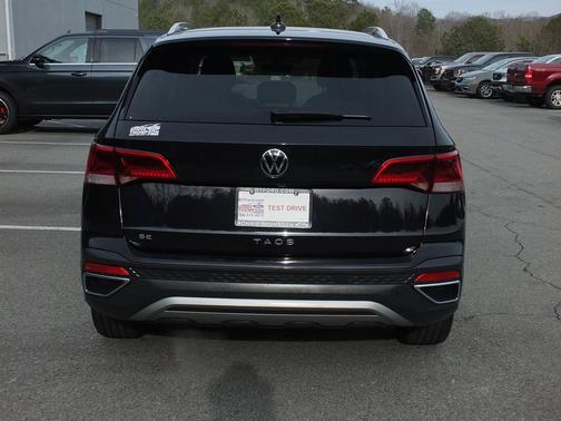 2024 Volkswagen Taos 1.5T SE