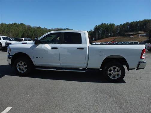 2023 RAM 2500 Big Horn Crew Cab 4x4 6'4' Box
