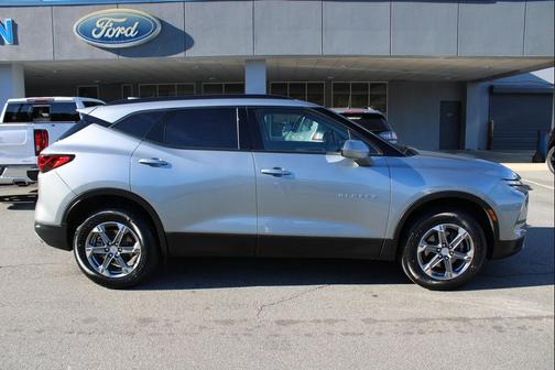 2024 Chevrolet Blazer 2LT