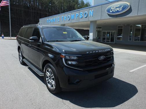 Black Metallic 2025 Ford Expedition Max Active 4x2