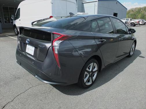 2018 Toyota Prius Four Touring