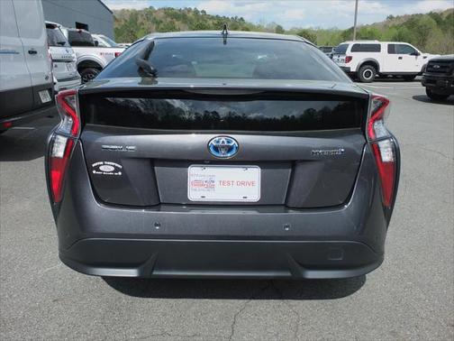 2018 Toyota Prius Four Touring