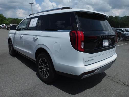 Oxford White 2025 Ford Expedition Platinum