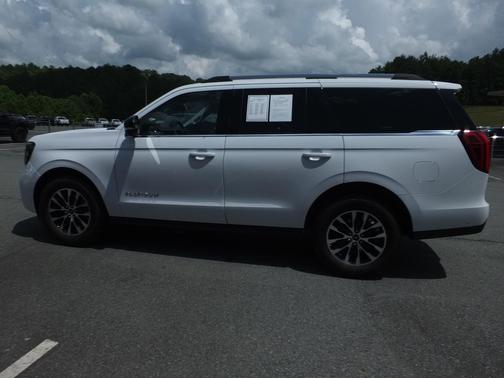 Oxford White 2025 Ford Expedition Platinum