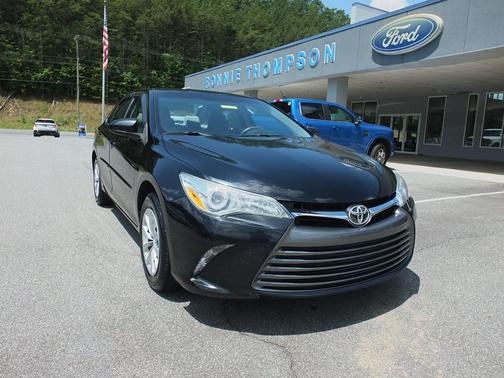 Midnight Black Metallic 2017 Toyota Camry LE