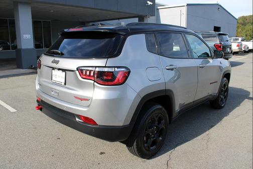 2023 Jeep Compass Trailhawk