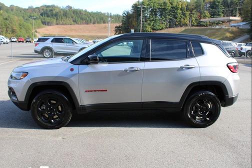 2023 Jeep Compass Trailhawk