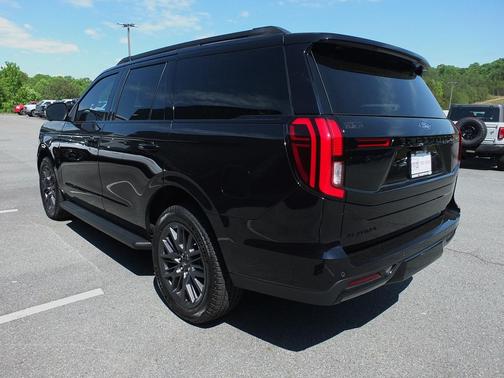 Agate Black Metallic 2026 Ford Expedition Platinum