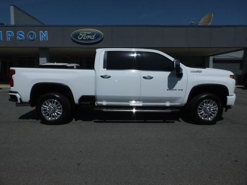 Summit White 2020 Chevrolet Silverado 2500 High Country