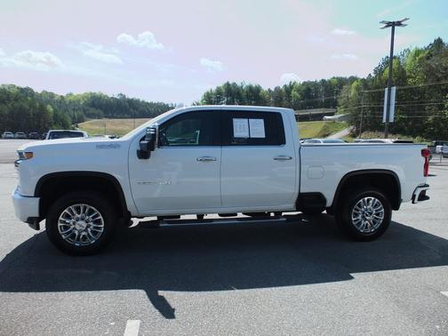 Summit White 2020 Chevrolet Silverado 2500 High Country
