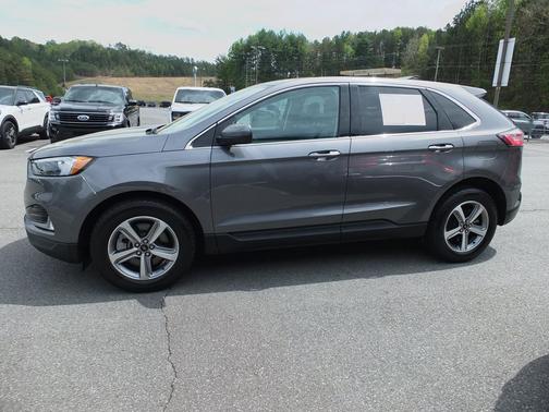 Carbonized Gray Metallic 2024 Ford Edge SEL