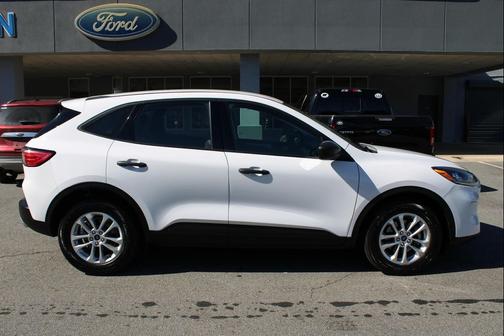2022 Ford Escape S