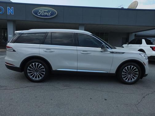 2022 Lincoln Aviator Reserve