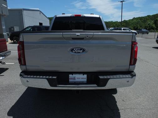 Iconic Silver Metallic 2026 Ford F-150 Lariat