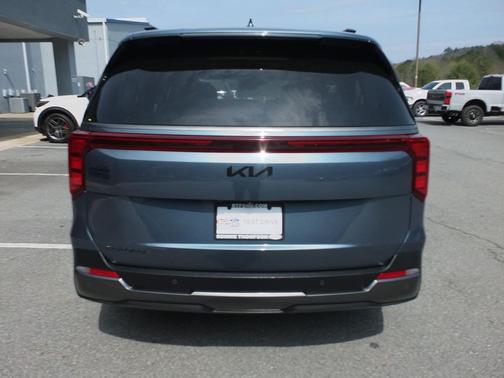 2025 Kia Carnival SX