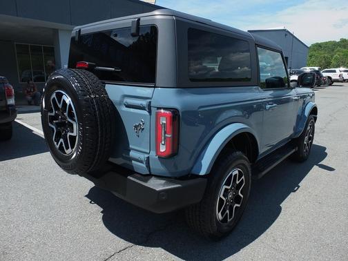 Area 51 2022 Ford Bronco Outer Banks