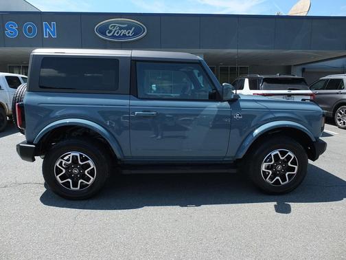 Area 51 2022 Ford Bronco Outer Banks