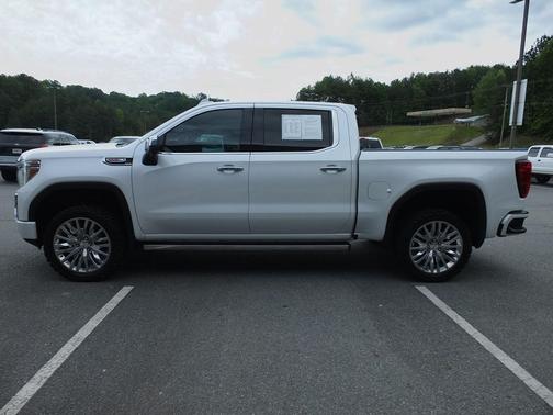 White Frost Tricoat 2022 GMC Sierra 1500 Denali