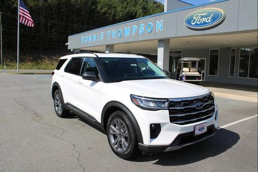 2025 Ford Explorer Active