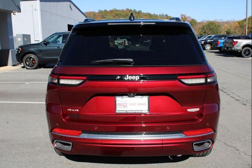 2025 Jeep Grand Cherokee Summit