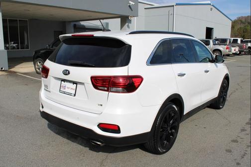 2020 Kia Sorento S