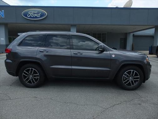 2017 Jeep Grand Cherokee Trailhawk