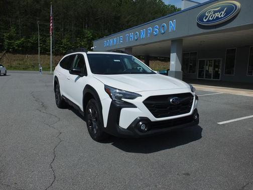 Crystal White Pearl 2025 Subaru Outback Onyx Edition