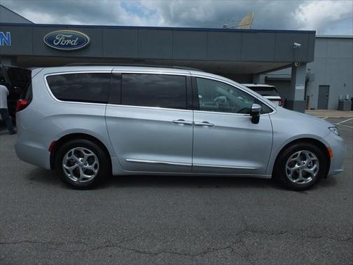 2023 Chrysler Pacifica Limited