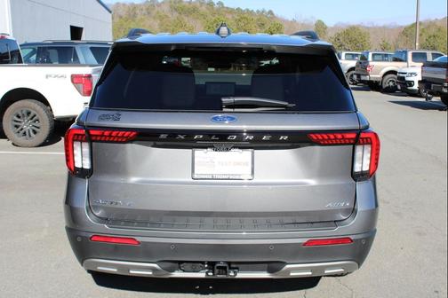2026 Ford Explorer Active w/200A Pkg