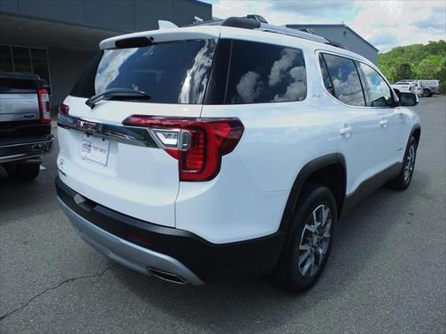 2023 GMC Acadia AWD SLT