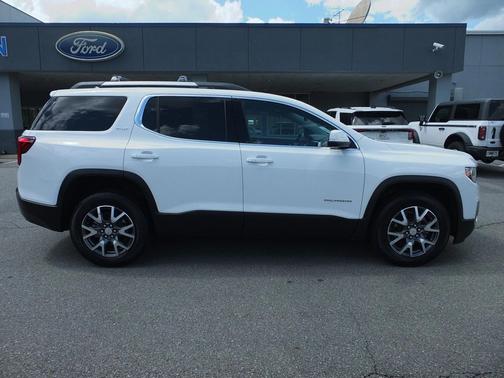 2023 GMC Acadia AWD SLT