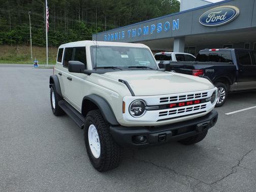 Desert Sand 2026 Ford Bronco Heritage Edition