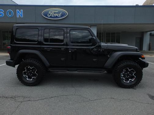 Black Clearcoat 2021 Jeep Wrangler Unlimited Sport